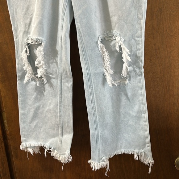 FREE PEOPLE JEANS MAGGIE MID-RISE DISTRESSED RAW HEM BUTTON FLY LIGHT BLUE SZ 30 - Picture 4 of 13